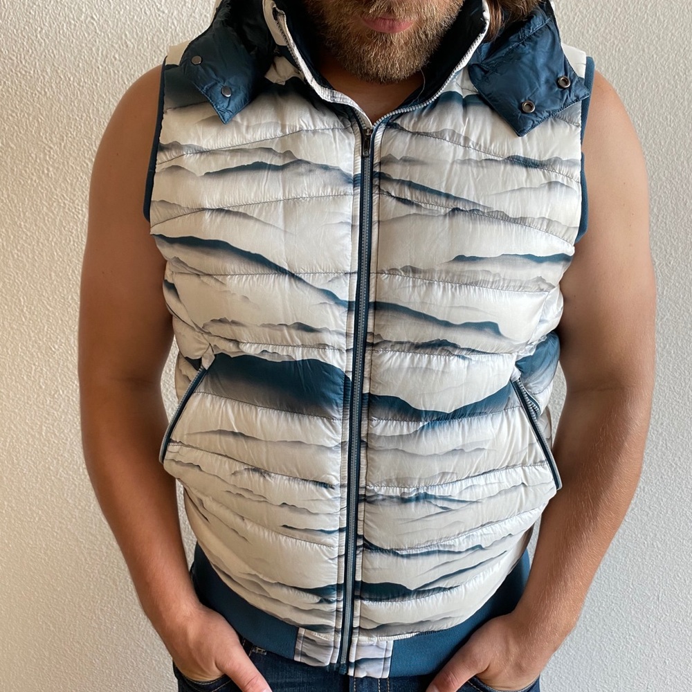 Men’s Lululemon Vest, size XL